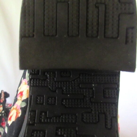 Wild Diva Women's Floral and Black Platform Ankle Boot.  Size 7             D111 - Picture 8 of 8